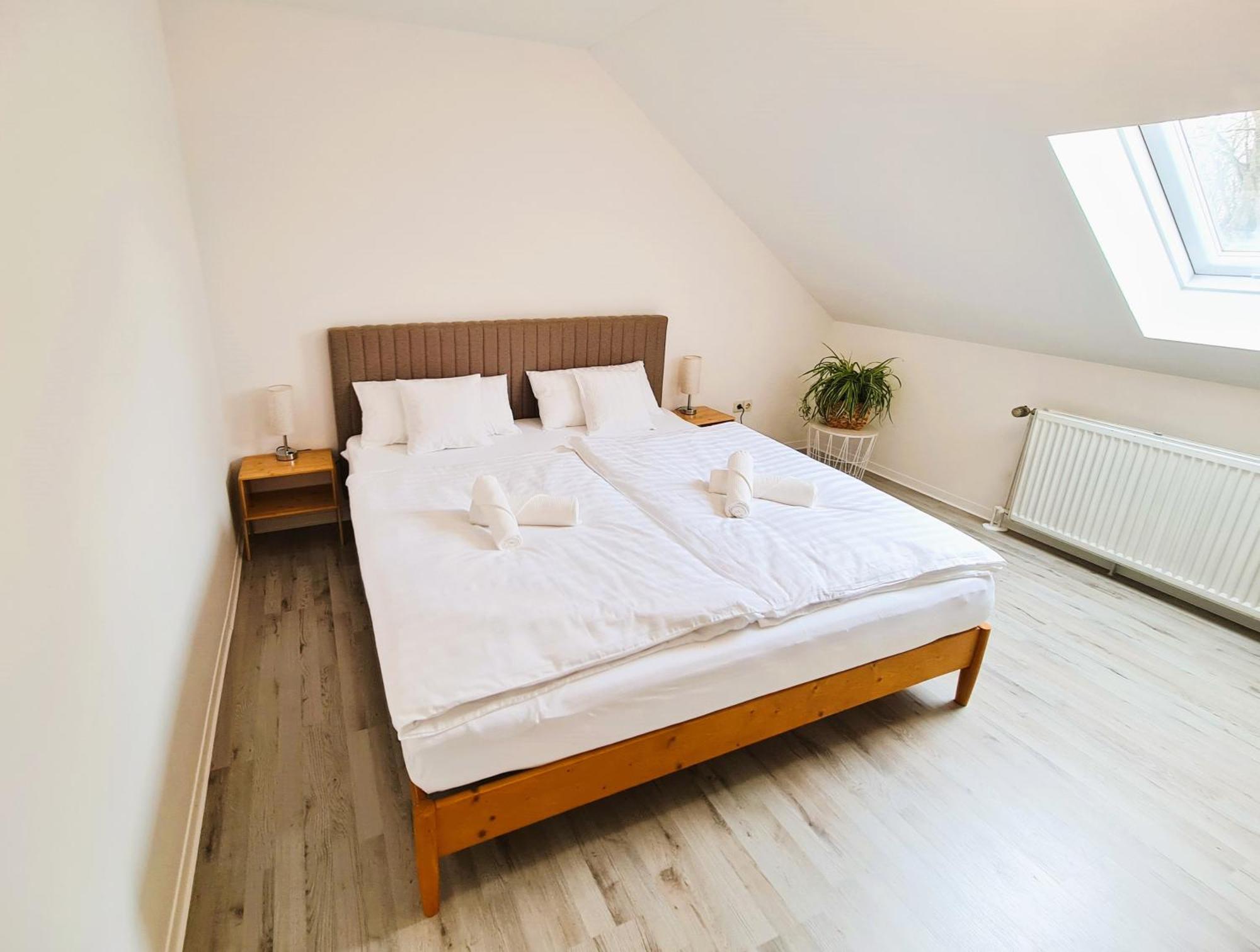 Apartment Naehe Airbus Manching Exterior photo