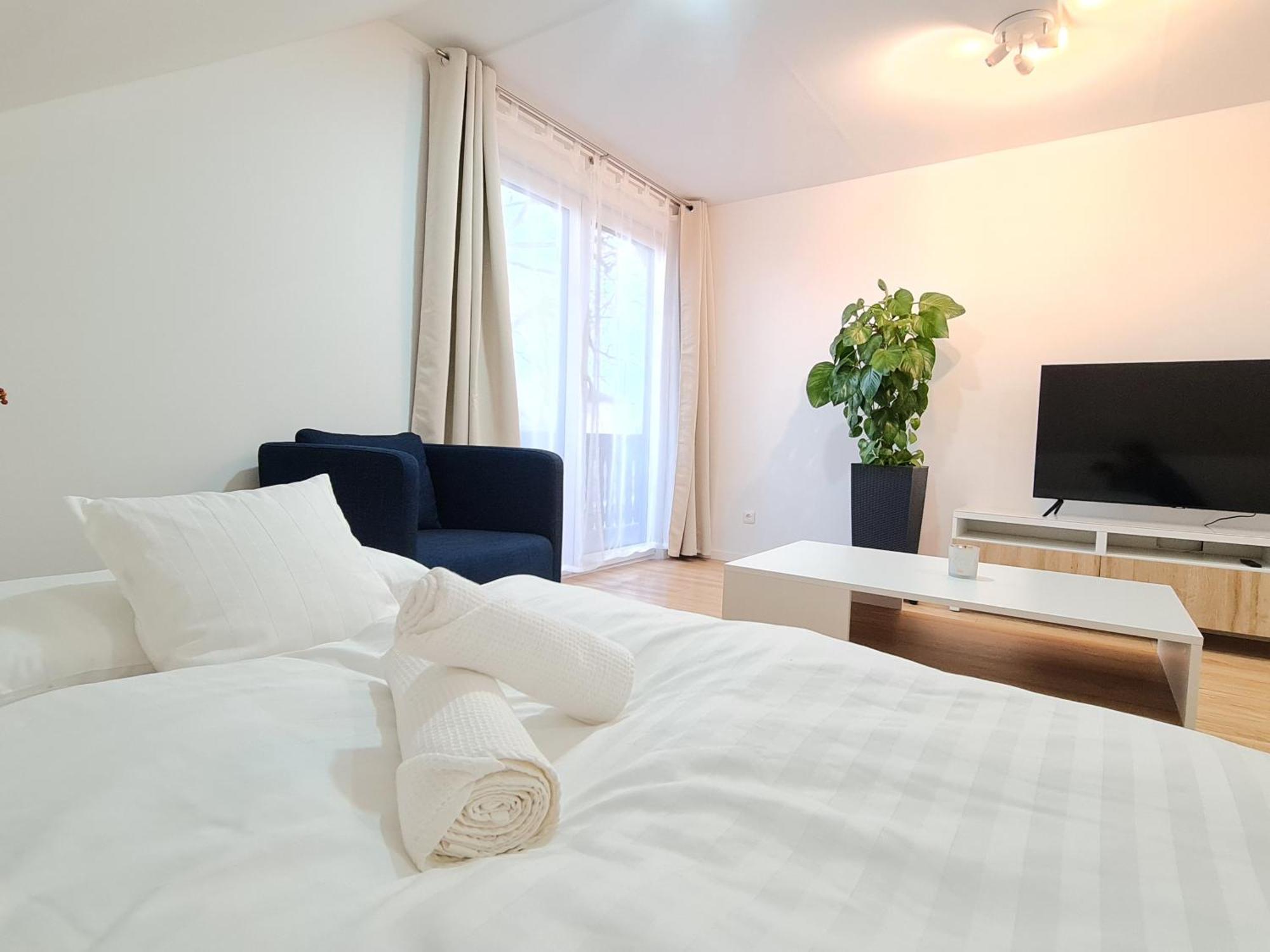 Apartment Naehe Airbus Manching Exterior photo